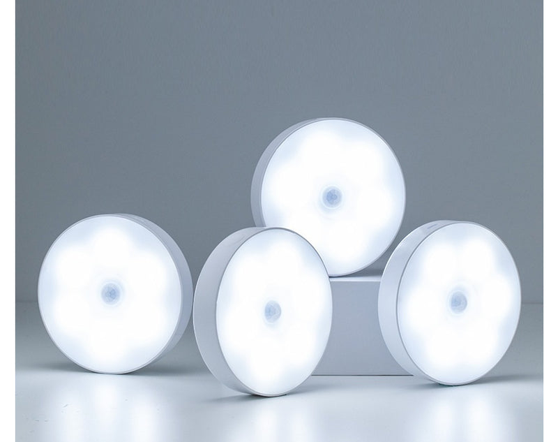 מארז 4 גופי תאורת חירום ולילה LED נטענים פועלים ע"י חיישן תנועה וחיישן אור, מבית getters